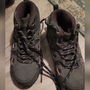 Girl's Hiking Boots